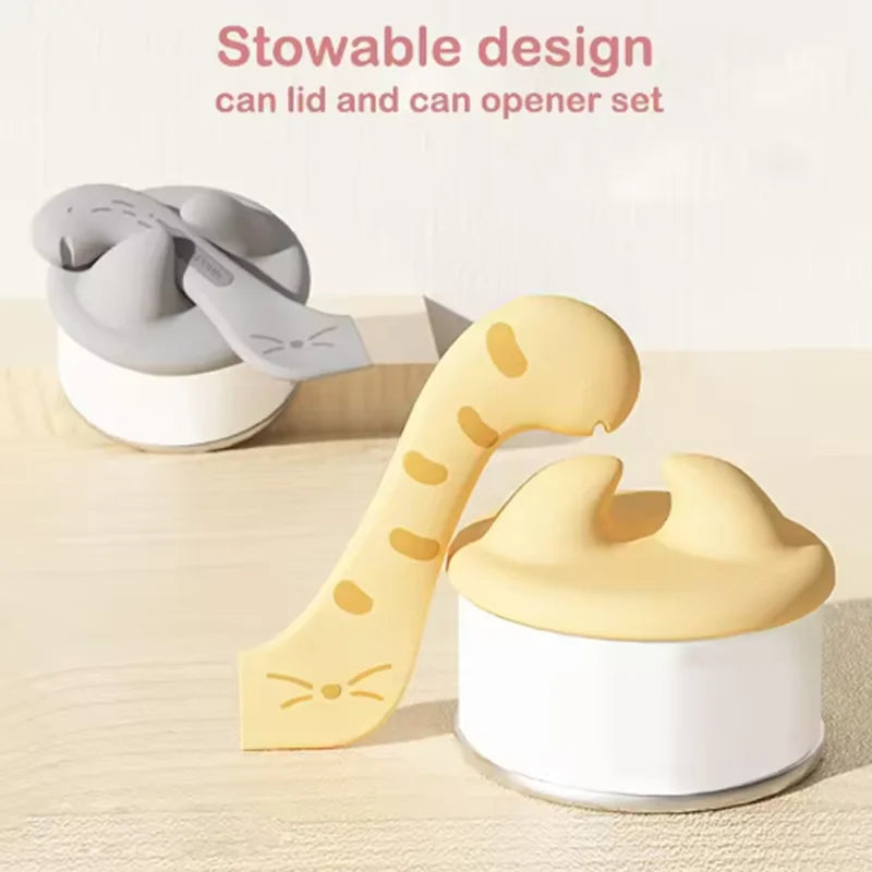 Ultimate Purr-fect Lid for Cat Food: Keep It Fresh and Your Cat Happy with Our Stylish Spoon Seal!